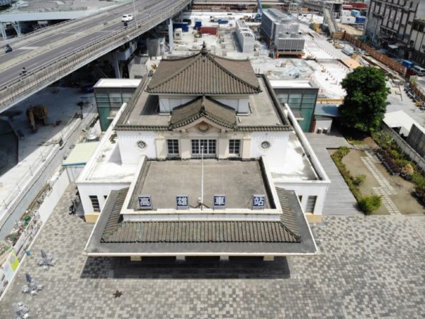 高雄の観光スポット 帝冠様式で有名な歴史的建造物 旧高雄駅 高雄鐵路地下化展示館 高雄の日本人ゲストハウス あひる家 鴨家青年旅館 Ahiruyah 아히루야